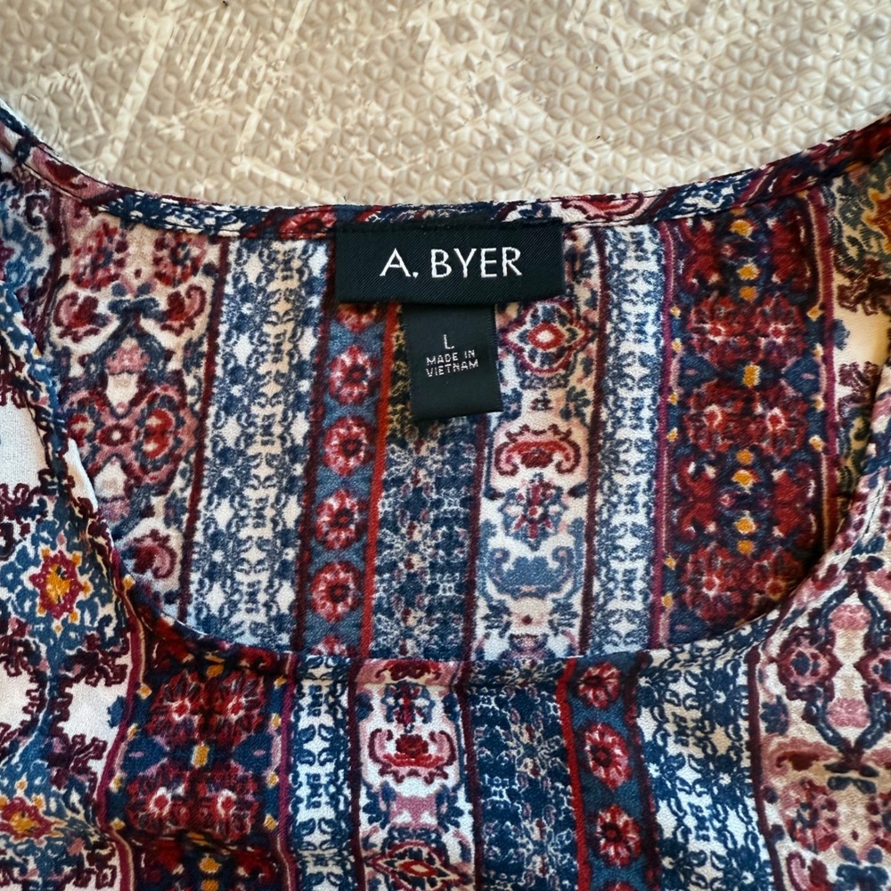 A. Byer Cold Shoulder Blouse Women Large Multi Boho Medallion Flutter Sleeve Top - Picture 2 of 5